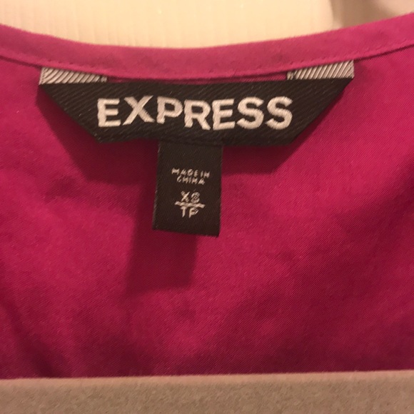 Express ruffled top - Picture 2 of 4